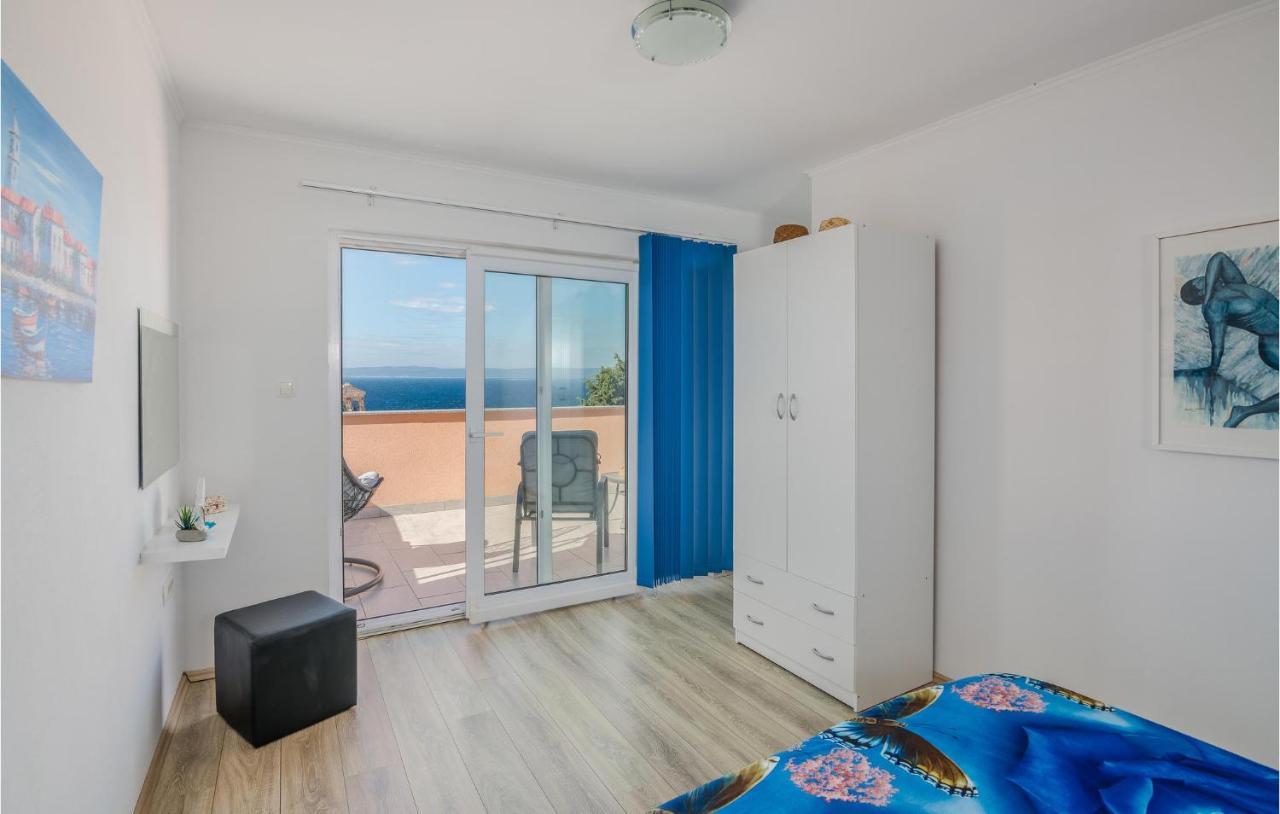 Nice Apartment In Stara Baska With Kitchen المظهر الخارجي الصورة