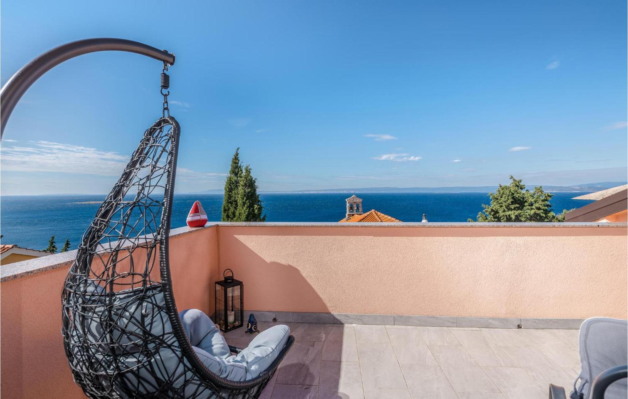 Nice Apartment In Stara Baska With Kitchen المظهر الخارجي الصورة